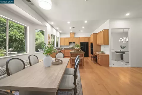 Dining - 1895 Renee Way, Concord, CA 94521 photo 2 of 4
