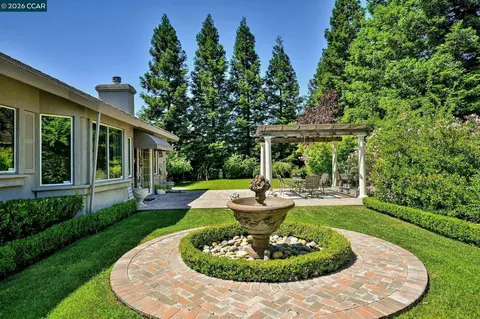 Exterior - 1895 Renee Way, Concord, CA 94521 photo 9 of 14