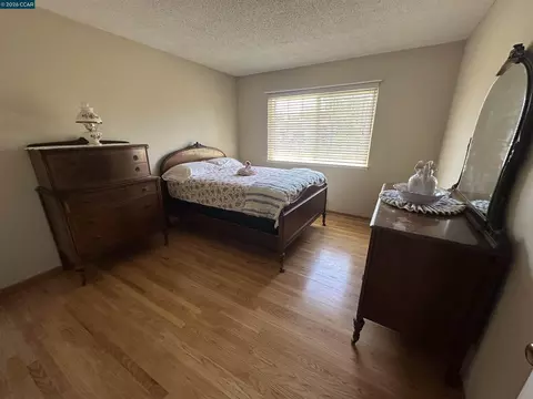Bedroom - 1707 Bishop Dr, Concord, CA 94521 photo 1 of 3