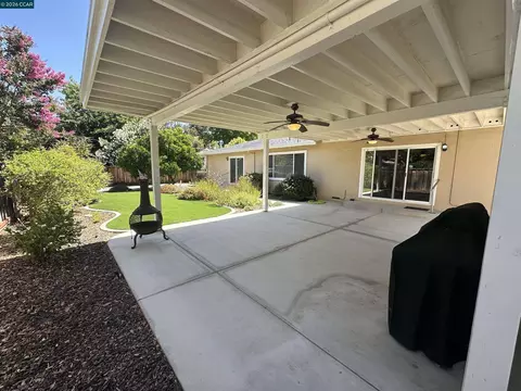 Exterior - 1707 Bishop Dr, Concord, CA 94521 photo 4 of 7