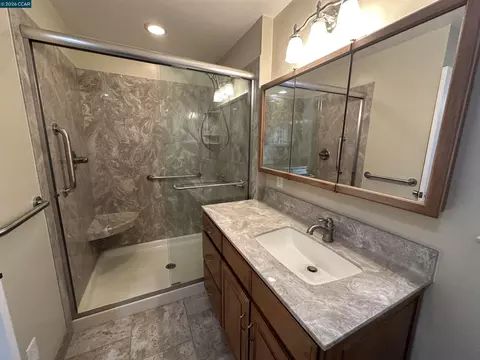 Bath - 1707 Bishop Dr, Concord, CA 94521 photo 4 of 4