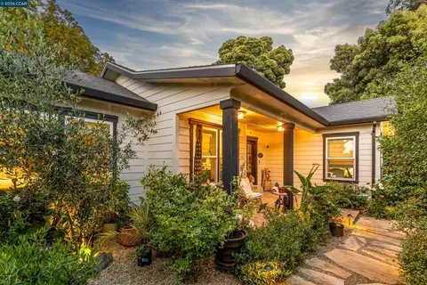 3229-3231 Toyon Ter, Alameda, CA 94501