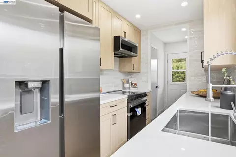 2013 Dolphin Dr, Aptos, CA 95003 photo 14