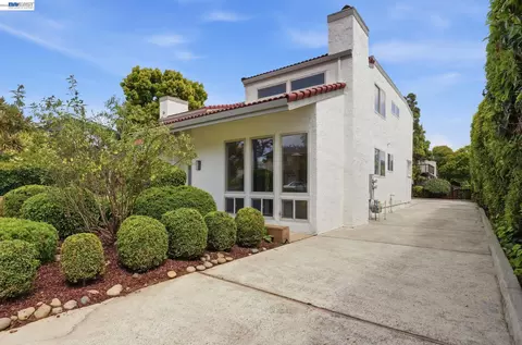 2013 Dolphin Dr, Aptos, CA 95003 photo 3