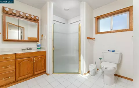 Bath - 8280 Elgin Ln, Dublin, CA 94568 photo 1 of 2