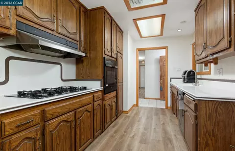 Kitchen - 8280 Elgin Ln, Dublin, CA 94568 photo 2 of 3