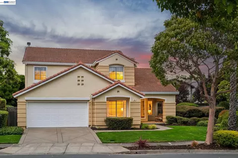 367 Creedon Cir, Alameda, CA 94502