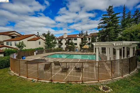 21103 Gary Dr #307D, Hayward, CA 94546