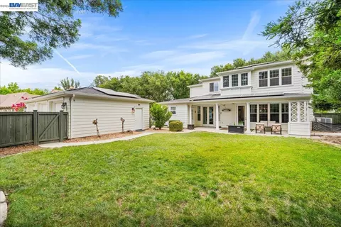 Exterior - 3064 Redbridge Rd, Tracy, CA 95377 photo 9 of 17