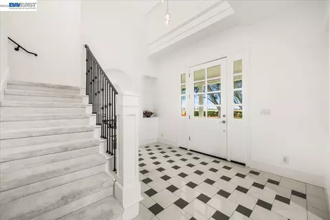 Entry Way - 3064 Redbridge Rd, Tracy, CA 95377 photo 2 of 5