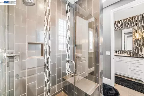 Bath - 3064 Redbridge Rd, Tracy, CA 95377 photo 3 of 5