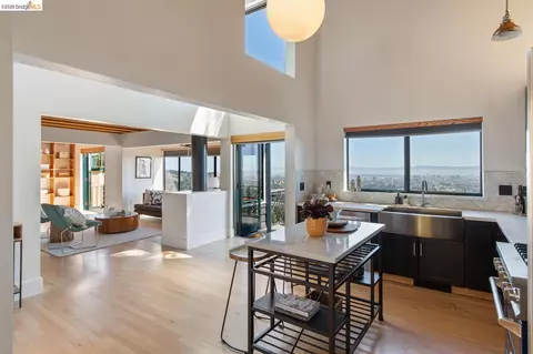 Kitchen - 267 Gravatt Dr, Berkeley, CA 94705 photo 5 of 5