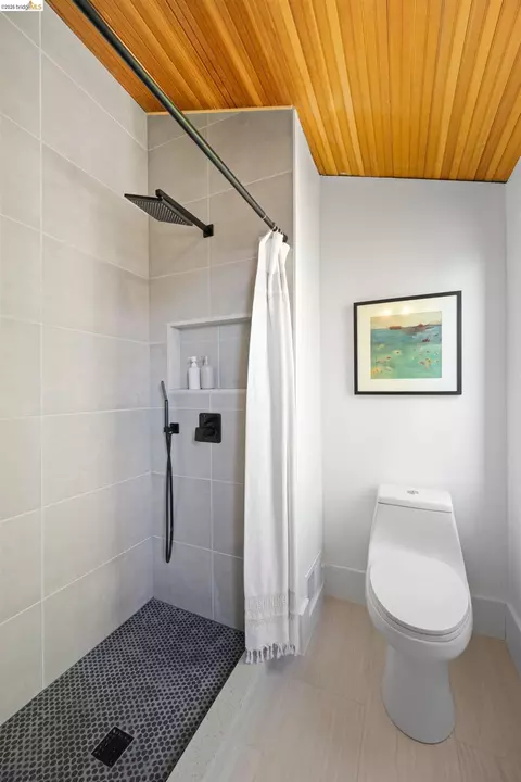 Bath - 267 Gravatt Dr, Berkeley, CA 94705 photo 1 of 3