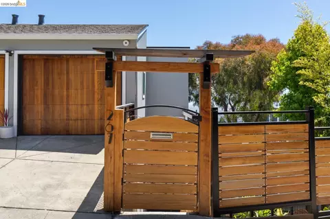 Exterior - 267 Gravatt Dr, Berkeley, CA 94705 photo 1 of 9