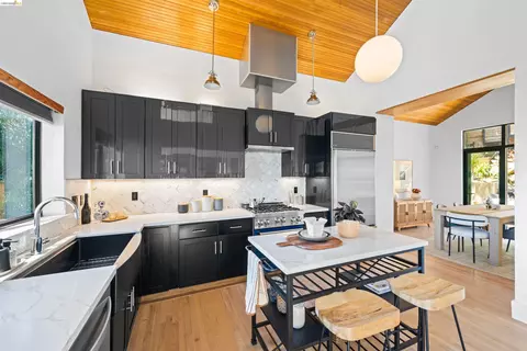 Kitchen - 267 Gravatt Dr, Berkeley, CA 94705 photo 4 of 5