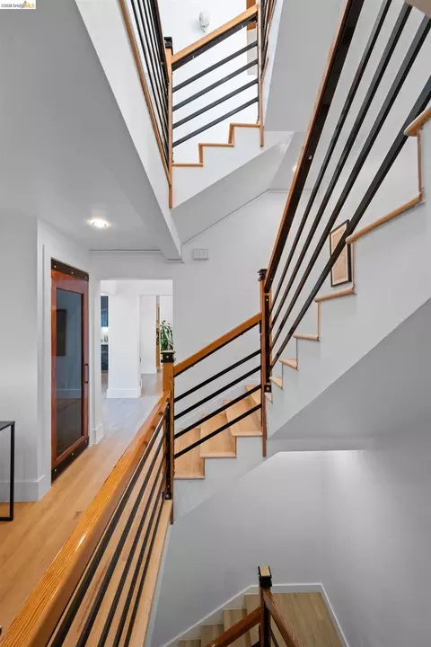 Entry Way - 267 Gravatt Dr, Berkeley, CA 94705 photo 7 of 10