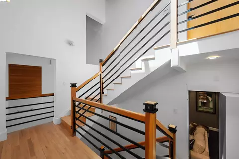 Entry Way - 267 Gravatt Dr, Berkeley, CA 94705 photo 6 of 10