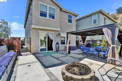 Exterior - 619 Falling Star Dr, Martinez, CA 94553 photo 3 of 8