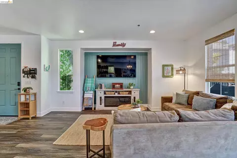 Other - 619 Falling Star Dr, Martinez, CA 94553 photo 1 of 2