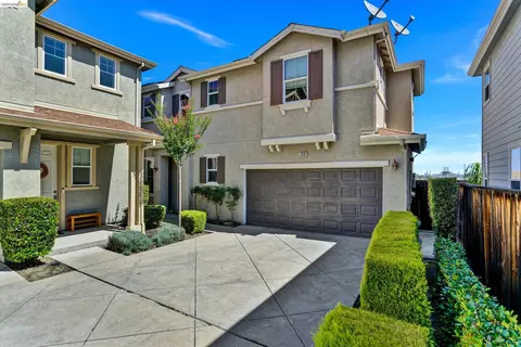 Exterior - 619 Falling Star Dr, Martinez, CA 94553 photo 2 of 8