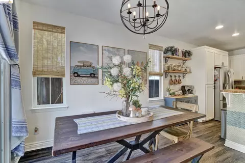 Dining - 619 Falling Star Dr, Martinez, CA 94553 photo 2 of 2