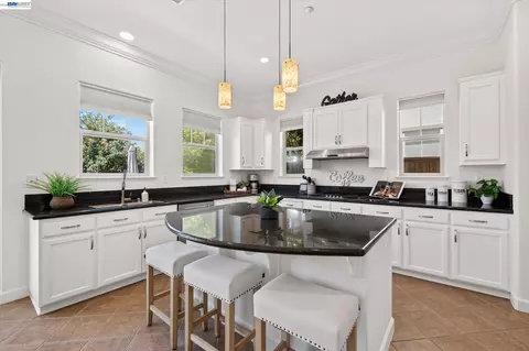 Kitchen - 9850 Reimers Way, Dublin, CA 94568 photo 3 of 5