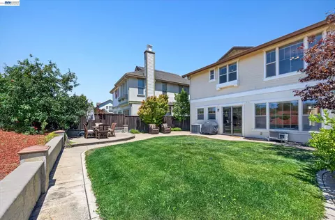 Exterior - 9850 Reimers Way, Dublin, CA 94568 photo 5 of 8