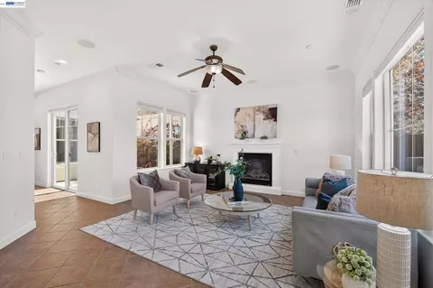 Living - 9850 Reimers Way, Dublin, CA 94568 photo 2 of 5