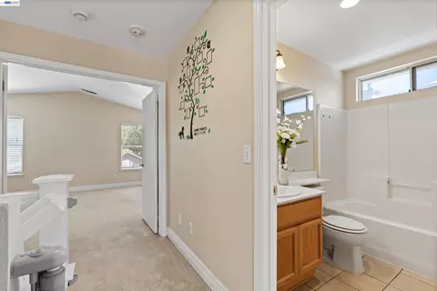 Entry Way - 3264 Ernest Dr, Tracy, CA 95376 photo 5 of 6
