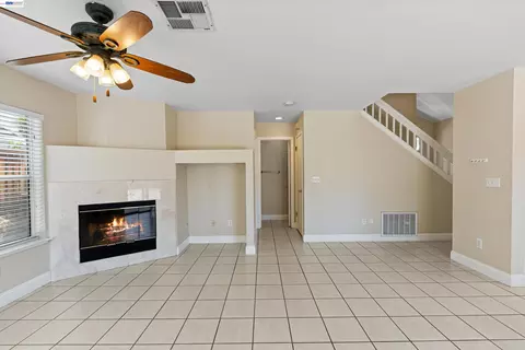 Living - 3264 Ernest Dr, Tracy, CA 95376 photo 8 of 8