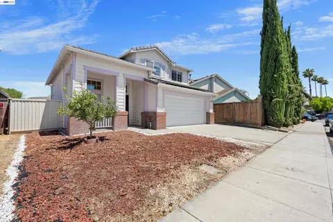 Exterior - 3264 Ernest Dr, Tracy, CA 95376 photo 2 of 6