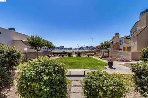 Exterior - 159 Nantucket Ln, Vallejo, CA 94590 photo 6 of 9