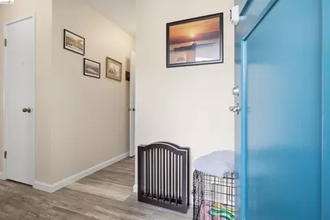 Entry Way - 159 Nantucket Ln, Vallejo, CA 94590 photo 1 of 1