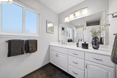 733 Daffodil Way, Concord, CA 94518 photo 30