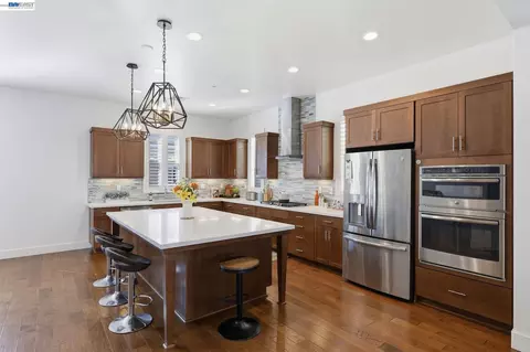 Kitchen - 7240 Carneros Ln, Dublin, CA 94568 photo 4 of 5