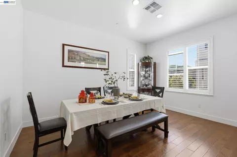Dining - 7240 Carneros Ln, Dublin, CA 94568 photo 2 of 3