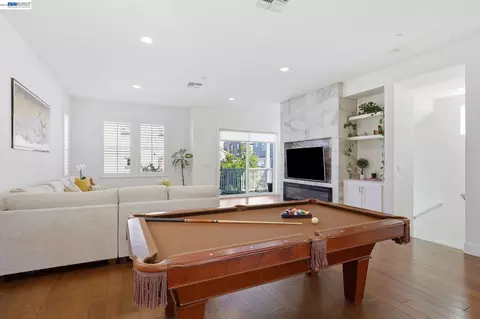 Living - 7240 Carneros Ln, Dublin, CA 94568 photo 4 of 4