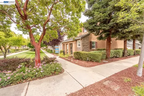 2527 Coldstream Way, Hayward, CA 94545 photo 3