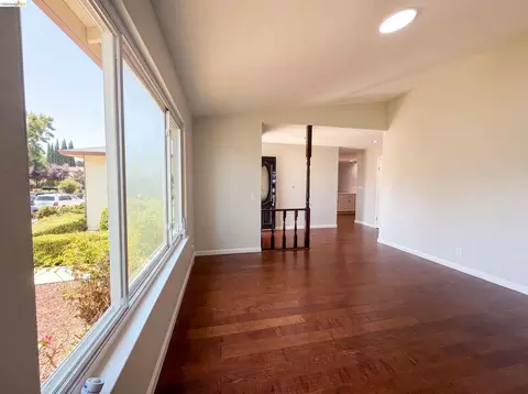 Living - 1091 Fox Meadow Way, Concord, CA 94518 photo 6 of 14