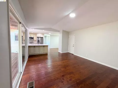 Living - 1091 Fox Meadow Way, Concord, CA 94518 photo 12 of 14