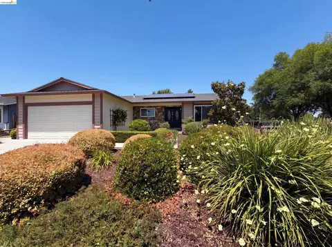 Exterior - 1091 Fox Meadow Way, Concord, CA 94518 photo 10 of 13