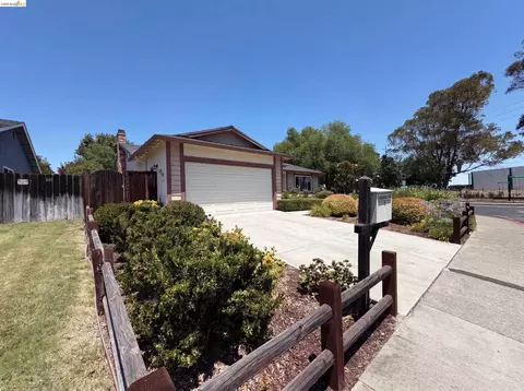Exterior - 1091 Fox Meadow Way, Concord, CA 94518 photo 7 of 13