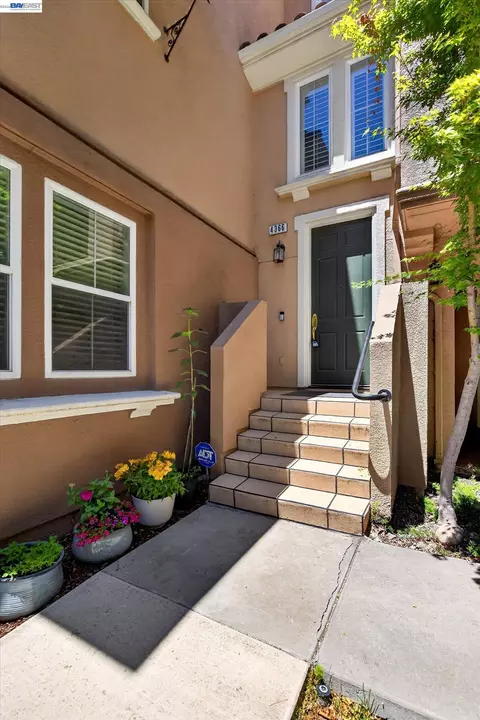 4366 Fitzwilliam St, Dublin, CA 94568 photo 3