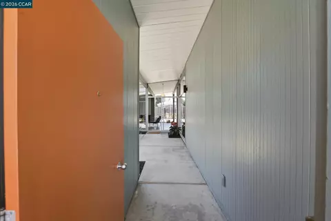 Entry Way - 3998 Salem St, Concord, CA 94521 photo 1 of 2