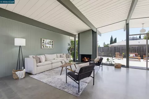Living - 3998 Salem St, Concord, CA 94521 photo 1 of 3