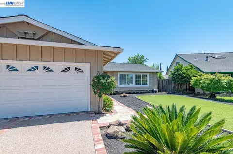 583 Covington Way, Livermore, CA 94551