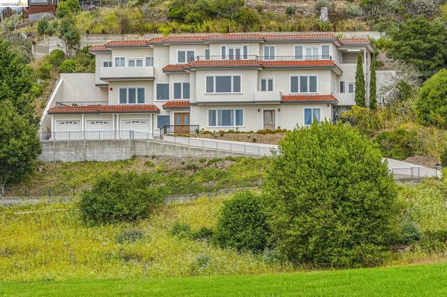 1452 Club View Dr, El Cerrito, CA 94530