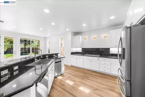 Kitchen - 1461 Biarritz St, Tracy, CA 95304 photo 2 of 3