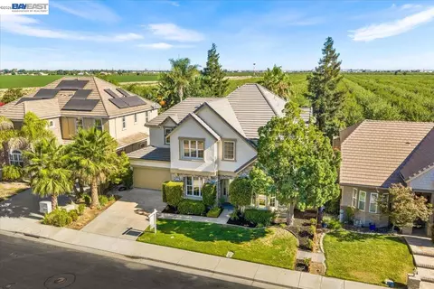 View/Area - 1461 Biarritz St, Tracy, CA 95304 photo 3 of 6