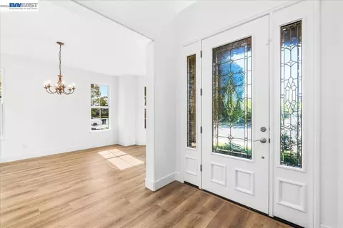 Entry Way - 1461 Biarritz St, Tracy, CA 95304 photo 1 of 12